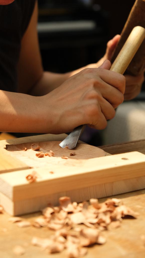 "Father's Day Only: Leaf Carving Workshop"