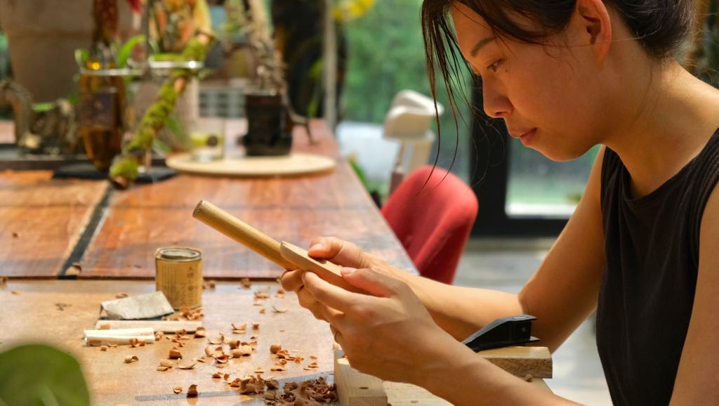 "Father's Day Only: Leaf Carving Workshop"